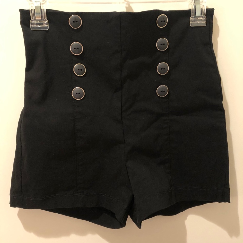 Vintage Style Super High Rise Pin Up Shorts - M